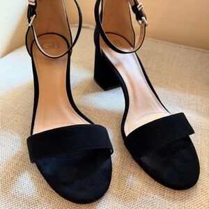 Gianni Bini Black Suede Heels